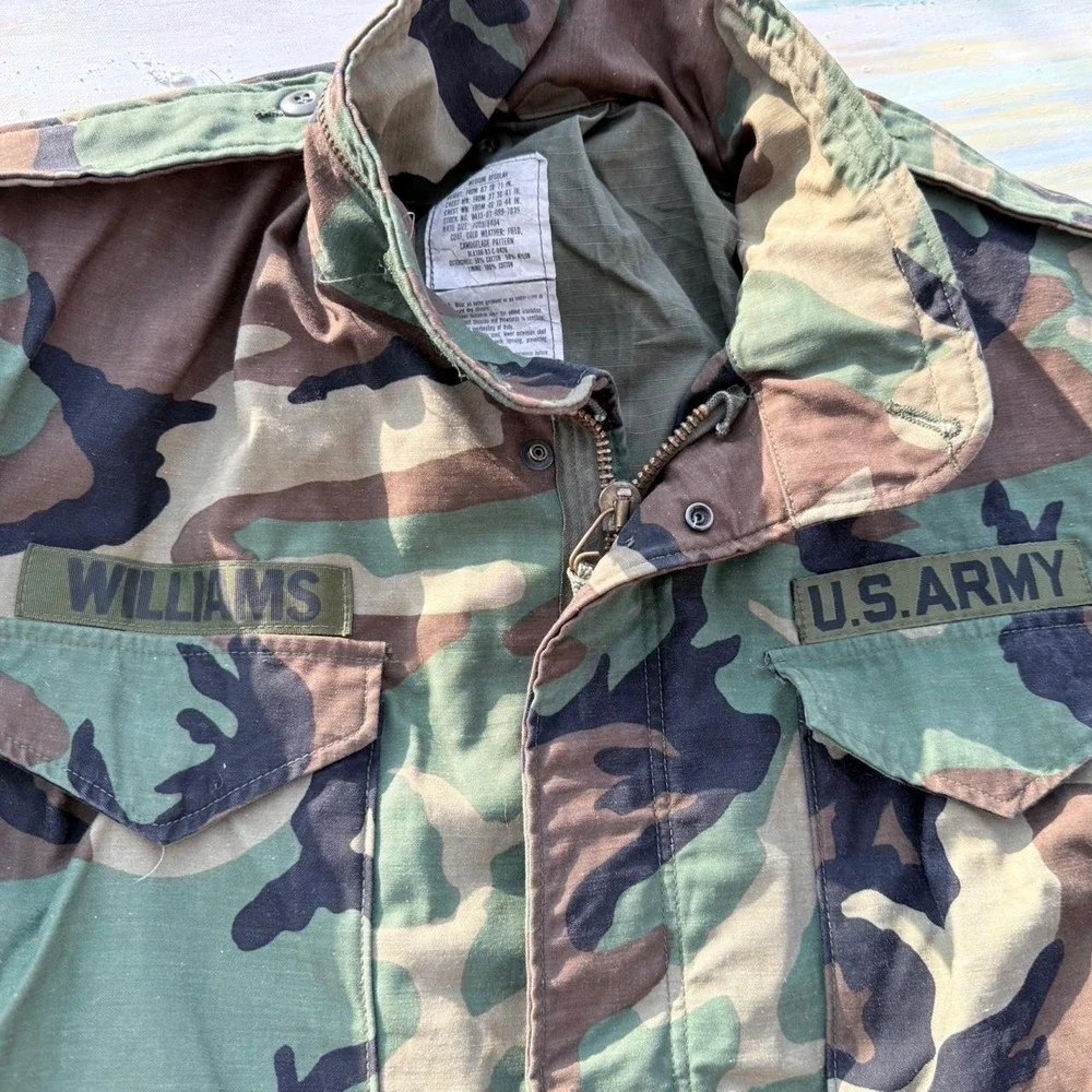 US Army vintage woodland camo jacket size m